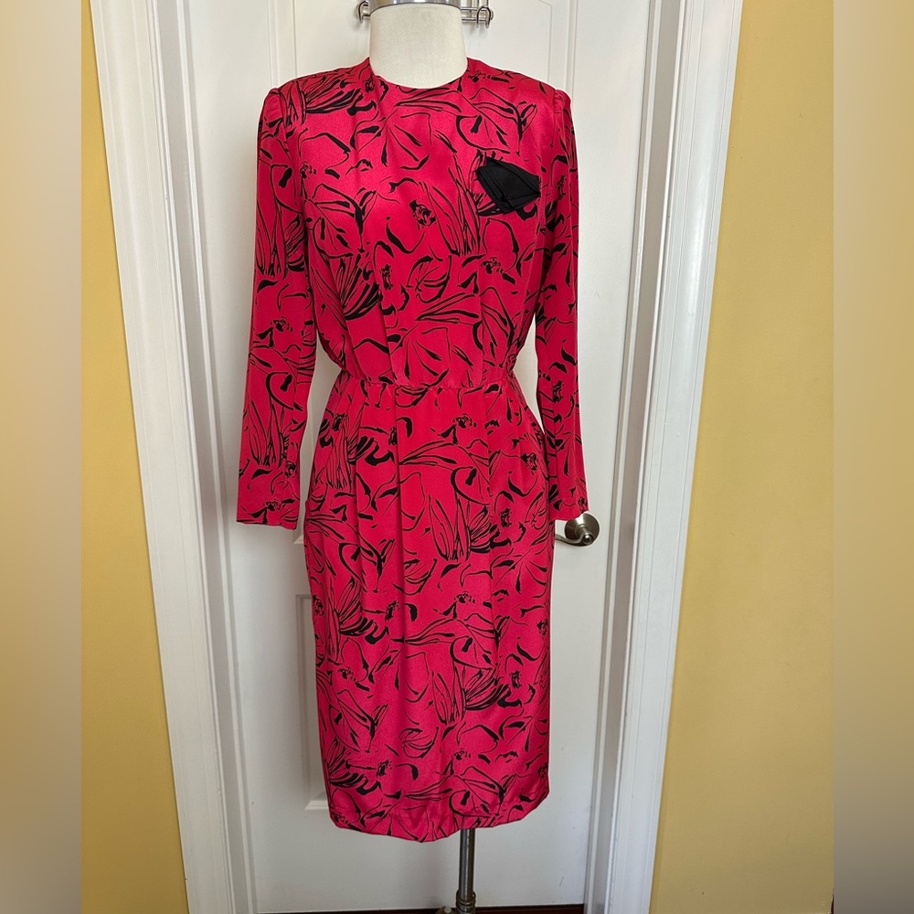 1980s Bobby’s Girl Size 10 vintage working girl Dress Pink Graphic